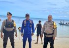 Menjaga-Keamanan-dan-Kenyamanan-Masyarakat-Pasca-Libur-Tahun-Baru,-Personel-Polsek-Reo,-Bhabinkamtibmas-dan-Sat-Polairud-Laksanakan-Pengamanan-di-Pantai-Torong-Besi