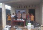 Dekati-Hati-Rakyat,-Bhabinkamtibmas-Polsek-Lelak-Gelar-Aksi-Sosial-