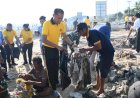 Apel-Akbar-Bersih-Pantai-Warnai-Peringatan-HUT-Bhayangkara-ke-80,-Polda-NTT-Ajak-Masyarakat-Jaga-Kelestarian-Lingkungan