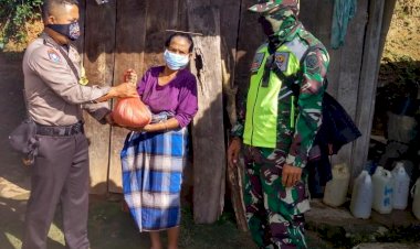 Jelang-Hari-Bhayangkara-ke---74,-TNI---Polri-Bagikan-Sembako.