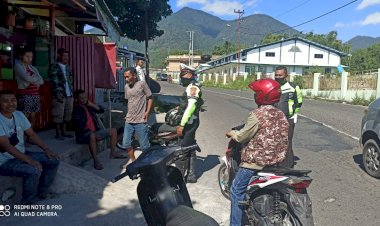 Sat-Lantas-Polres-Manggarai-Terus-Edukasi-Masyarakat-Untuk-Patuhi-Protokol-Kesehatan.