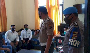 Propam-Polres-Manggarai-Lakukan-Razia-Masker-Kepada-Personel-Polres-Manggarai.