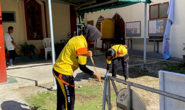 Dalam-Rangka-Hari-Jadi-Polwan--RI-ke-72,-Polwan-Polres--Manggarai-Bakti-Sosial-di-Tempat-Ibadah.