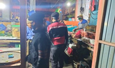 Himbau-Pakai-Masker,-Sat-Samapta-Polres-Manggarai-Datangi-Pasar.