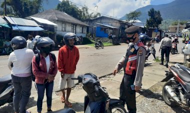 Ditengah-Pandemik-Covid-19,-Sat-Samapta-Imbau-Warga-Ikuti-Prokes.