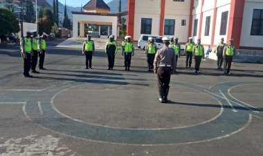 Awali-Pelaksanaan-Tugas,-Sat-Lantas-Polres-Manggarai-Laksanakan-Apel-Pagi.