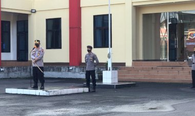 Pimpin-Apel-Pagi,-Kapolres-Manggarai-:-Tekan-Penularan-Covid-19-Dengan-Tingkatkan-Protokol-Kesehatan