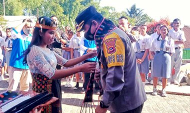 CARI-BERKAH-JUMAT-BERSAMA-KAPOLRES-MANGGARAI