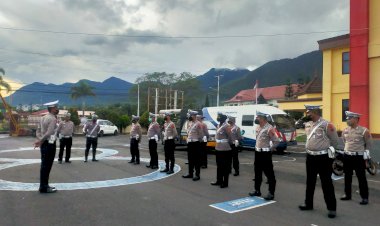 Kasat-Lantas-Pimpin-Apel-Pagi-Personel-Lantas-Polres-Manggarai
