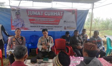 Sambangi-Warga-Rowang-Ini-Yang-Disampaikan-Kapolres-Manggarai