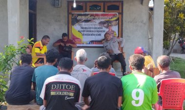 Polsek-Reo-Menggelar-Kegiatan-Jumat-Curhat-untuk-Menjaga-Kamtibmas-di-Lingkungan-Jati