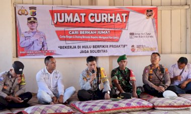 Kapolres-Manggarai-gelar-Jumat-Curhat-di-Rumah-Adat-Gendang-Curu,-Kelurahan-Karot.