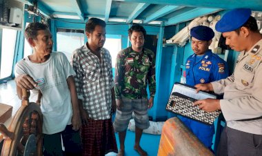 Giat-Patroli-dan-Pam-Pelabuhan-Satuan-Polairud-Polres-Manggarai,-Tingkatkan-Kesadaran-Keselamatan-dan-Waspada-Terhadap-Hoax