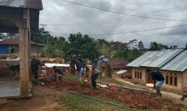 “BRIPKA-Selestinus-Soro-dan-PDAM-Bergandeng-Tangan-Memperbaiki-Infrastruktur-Air-Bersih-demi-Kesejahteraan-Warga-di-Kampung-Sangge”