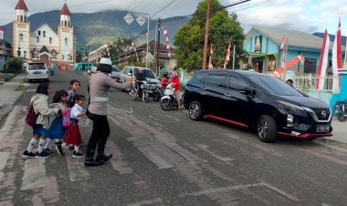 Pengaturan-Arus-Lalu-Lintas-oleh-Satuan-Lalu-Lintas-untuk-Meningkatkan-Keamanan-dan-Kelancaran-Lalu-Lintas