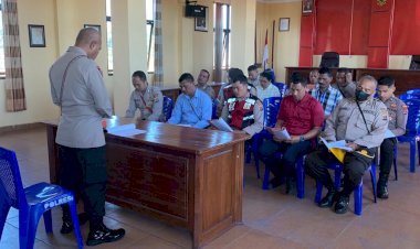 Bimbingan-Rohani-Mempererat-Kebersamaan-Personil-Polres-Manggarai