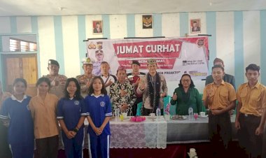 Jumat-Curhat-Polres-Manggarai:-Kapolres-Ajak-Siswa-SMK-Bina-Kusuma-Ruteng-Berkembang-dan-Berkualitas