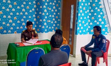 Penyidik-Satuan-Reskrim,-Polres-Manggarai-Lakukan-Serah-Terima-Tersangka-dan-Barang-Bukti-Kasus-Pencurian-dan-Penadahan-di-Ruteng