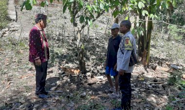 Bripka-Semris-Bell-Sampaikan-Himbauan-Kamtibmas-di-Desa-To'e,-Kecamatan-Reok-Barat