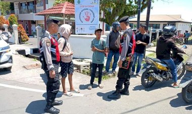 Ciptakan-Situasi-Kamtibmas-Kondusif,-Anggota-Samapta-Polres-Manggarai-Rutin-Melaksanakan-Patroli-Dialogis-dan-Pengaturan-Arus-Lalin-di-Ruteng