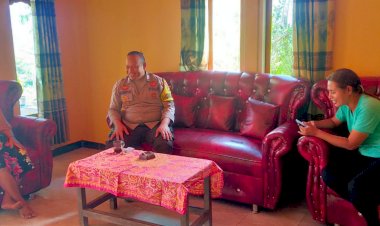 Bripka-Albertus-Rahmat-Bhabinkamtibmas-Kecamatan-Cibal-Melakukan-Giat-Himbauan-Kamtibmas