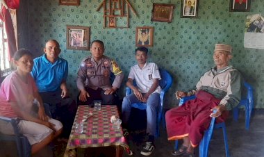 Bripka-Yoni-Tandungan-Bhabinkamtibmas-Kecamatan-Ruteng,-Sosialisasikan-Kamtibmas-di-Desa-Pong-Murung,-Ruteng