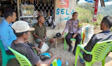 Patroli-dan-Sambang-Bhabinkamtibmas-Aipda-Kornelius-Jemarus-ke-Desa-Dimpong:-Upaya-Cegah-TPPO-dan-Sosialisasi-HPR-di-Kecamatan-Rahong-Utara