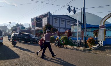 Lantas-Polres-Manggarai-Gelar-Apel-Pagi-dan-Patroli-Rutin-untuk-Tingkatkan-Keamanan-Lalu-Lintas