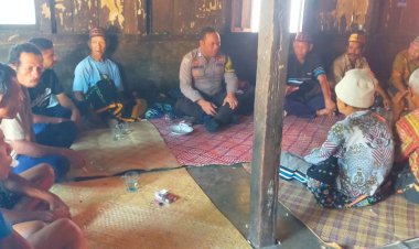 BRIPKA-ALBERTUS-RAHMAT,-Bhabinkamtibmas-Kecamatan-Cibal,-Kabupaten-Manggarai,-Menggelar-Giat-Himbauan-Terkait-TPPO