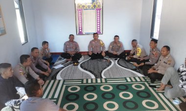 Tingkatkan-Keimanan-dan-Kerohanian,-Personil-Polres-Manggarai-ikuti-Bimbingan-Rohani-dan-Mental.