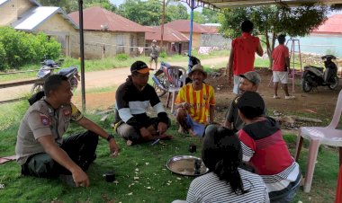Bhabinkamtibmas-BRIPKA-ADRIANUS-G-SUMAN-Himbau-Warga-tentang-Kamtibmas,-TPPO,-HPR,-dan-Karhutla