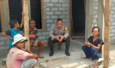 BRIPKA-ALBERTUS-RAHMAT,-Bhabinkamtibmas-Kecamatan-Cibal,-Kabupaten-Manggarai,-Mencegah-TPP0,-Karhutla,-dan-Himbau-Kesadaran-Kamtibmas-di-Kampung-Nontol,-Desa-Goloncuang