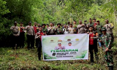 Penanaman-10-Juta-Pohon-Bersama-Polri-Tingkat-Polres-Manggarai-Untuk-Lingkungan-Yang-Lebih-Hijau