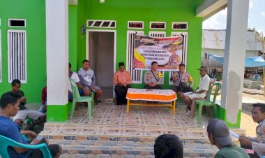 Polsek-Reo-Sapa-Warga-dalam-Program-Jumat-Curhat-di-Lingkungan-Tempode