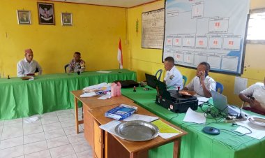 Bhabinkamtibmas-Briptu-Richardus-Sadji-Mandiri-Lakukan-Silaturahmi-dan-Sosialisasi-Kamtibmas-di-Hilihintir