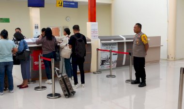 Pospol-KP3-Udara-Frans-Sales-Lega-Ruteng-Amankan-Penerbangan-Wings-Air-ATR-72-500