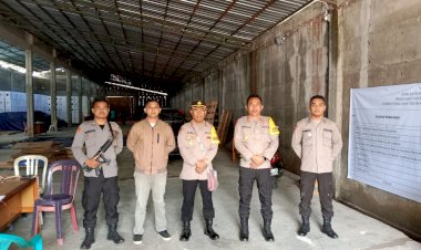 Operasi-Mantap-Brata:-Waka-Polres-Manggarai-Periksa-Kesiapan-Gudang-Logistik-KPU-Kabupaten-Manggarai
