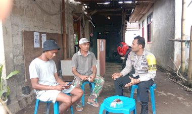 Patroli-dan-Sambang-Bhabinkamtibmas-AIPDA-Maximus-Setu-di-Kecamatan-Langke-Rembong