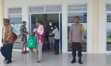 KP3-Udara-:-Pengamanan-Pesawat-di-Bandar-Udara-Frans-Sales-Lega-Ruteng