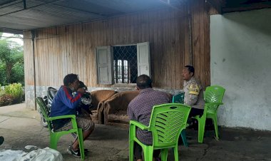 Bhabinkamtibmas-BRIPKA-Anselmus-K.-Nongko-Gencar-Lakukan-Patroli-Pencegahan-TPPO-dan-Himbauan-Pemilu-Damai.