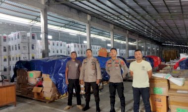 Operasi-Mantap-Brata:-Pengamanan-Gudang-Logistik-KPUD-Kabupaten-Manggarai