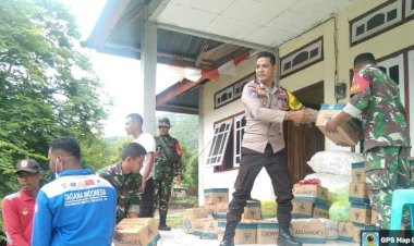 Kolaborasi-Sinergis-TNI-Polri-di-Flores-Timur-Bersatu-Bantu-Pengungsi-Erupsi-Gunung-Lewotobi.-