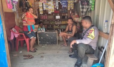 BRIGPOL-AGUSTINUS-YATARTEN-Laksanakan-Patroli-dan-Sambang-Warga-di-Kecamatan-Cibal-Barat