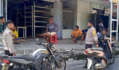 Kapospol-Satar-Mese-Barat-BRIPKA-DANCE-LEDJAP-Memimpin-Patroli-Kamtibmas-di-Pasar-Narang