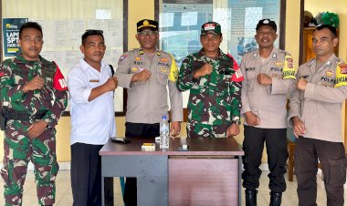 Operasi-Mantap-Brata:-Kasat-Binmas-dan-Kasiwas-Polres-Manggarai-Pimpin-Pengamanan-Pleno-di-PPK-Kecamatan-Reok-Barat