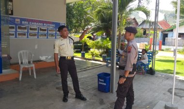 Patroli-Dialogis-Polsek-Reo-Tingkatkan-Keamanan-di-Wilayah-Reok