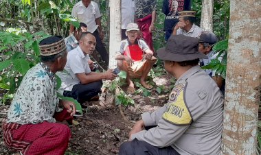 Aipda-EMILIUS-JOHAN,-Bhabinkamtibmas-Desa-Nao,-Kecamatan-Satar-Mese-Utara,-Mediasi-Persengketaan-Tanah-di-Kampung-Joeng
