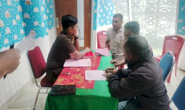 P21,-Satres-Narkoba-Polres-manggarai-serah-terima-Tersangka-dan-Barang-Bukti-dalam-Kasus-Mengedarkan-obat-keras-tanpa-memiliki-keahlian.