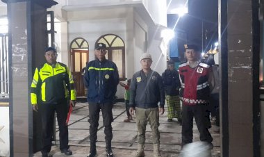 Polres-Manggarai-:-Rutin-Laksanakan-Pengamanan-Pelaksanaan-Sholat-Tarawih-di-Ruteng