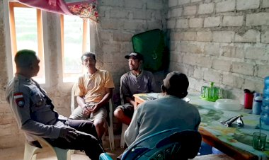 Bhabinkamtibmas-Cibal-Kunjungi-Warga,-Himbau-Waspada-Bencana-dan-Peningkatan-Keamanan